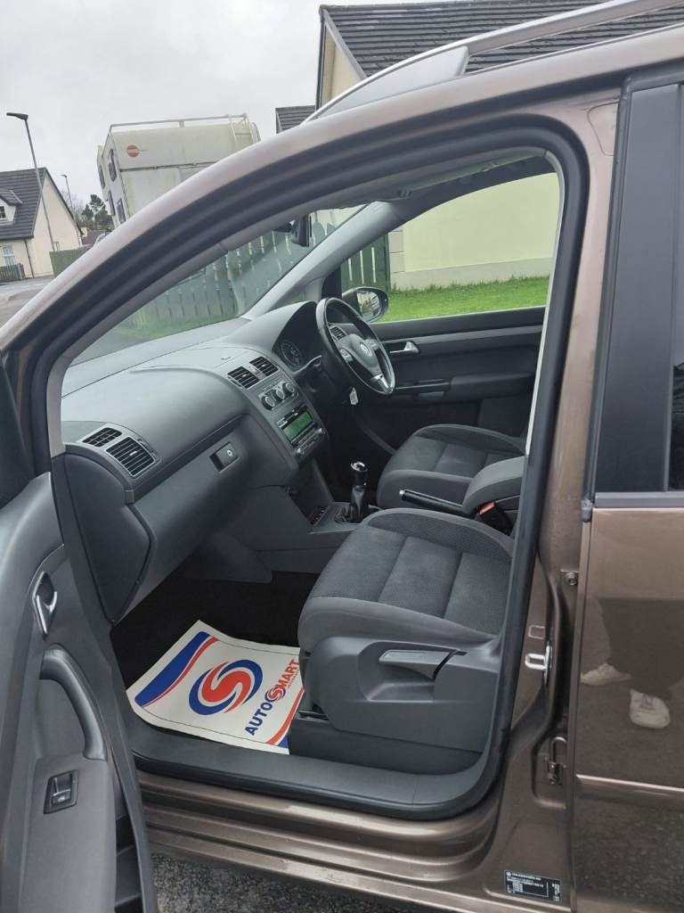 2013 vw touran 1.6 tdi blue tech 7 seater 