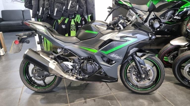 Kawasaki NInja 500 2024 SE model