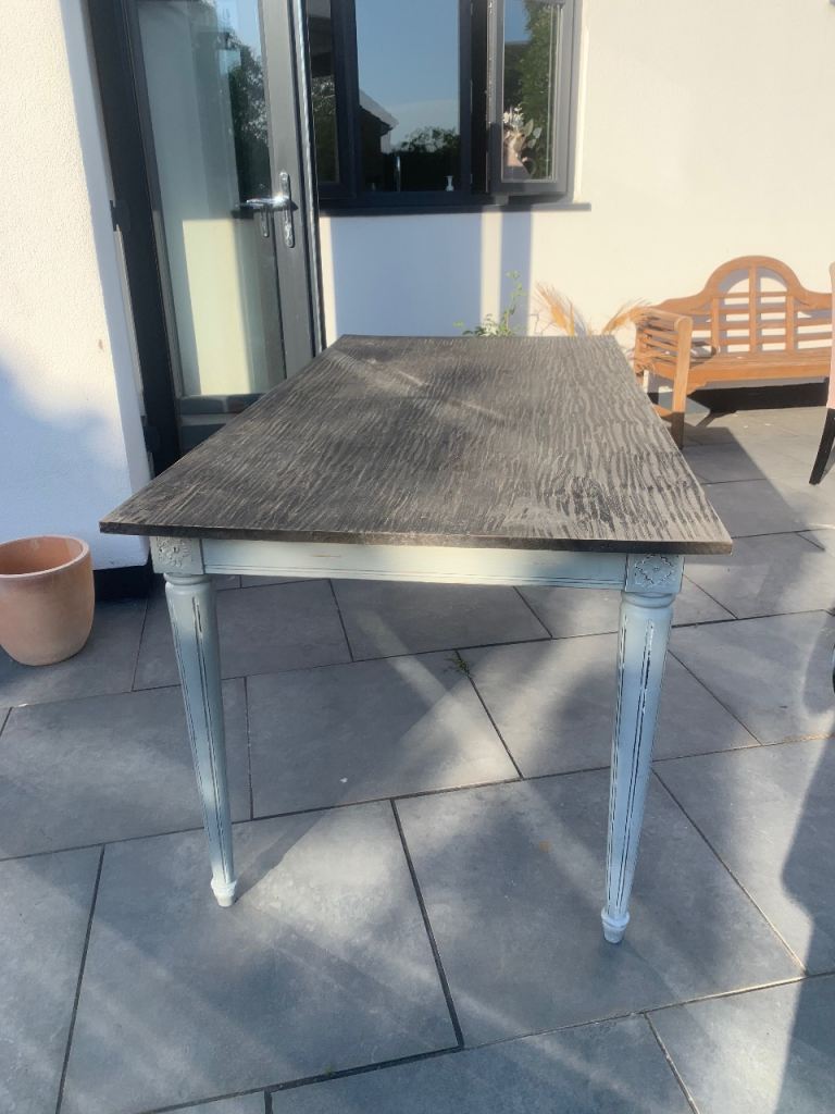 8 seater dinning table