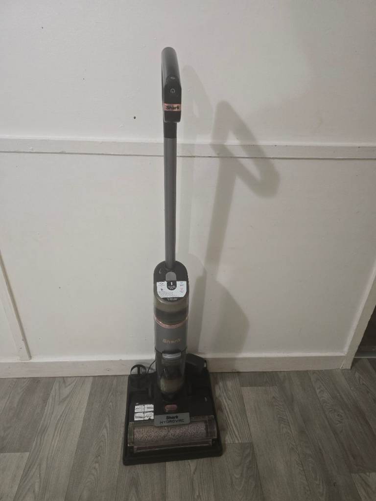 Shark floor cleaner 