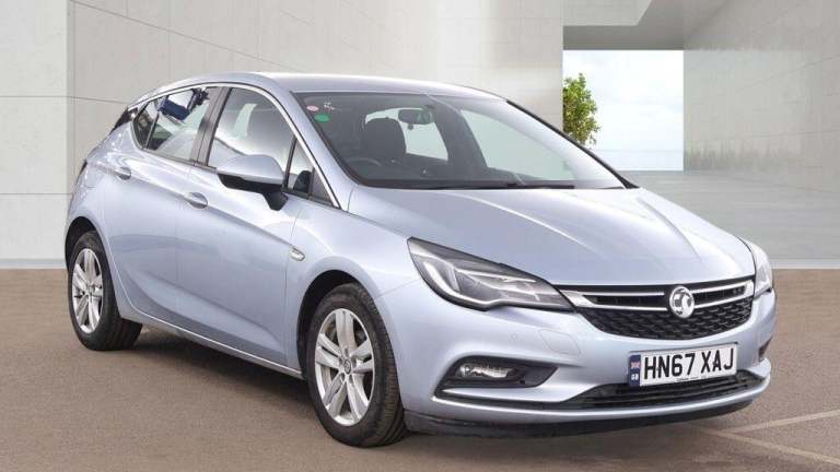 2017 Vauxhall Astra 1.6 CDTi ecoTEC BlueInjection Tech Line Nav Euro 6 (s/s) 5dr HATCHBACK Diesel...