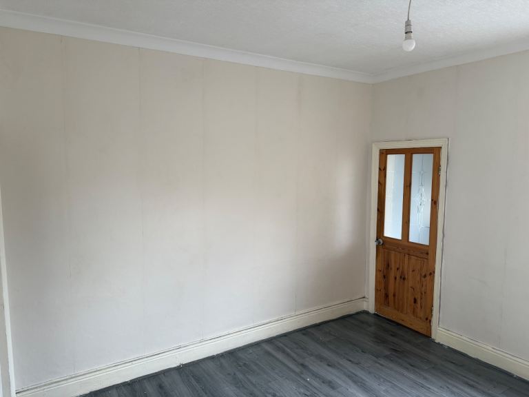 2 bed mid terraced house available to rent on Buccleuch Road, ST3 4RL