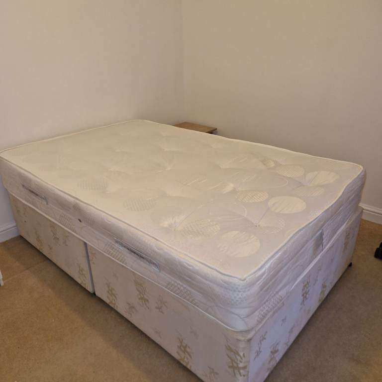 Bed and Matress Free