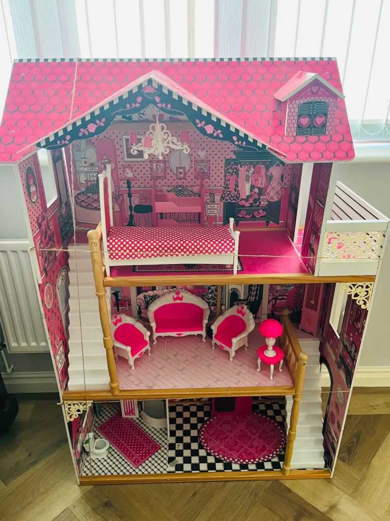 Barbie Type Dolls House and accessories 
