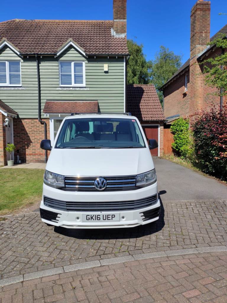 VW Transporter Shuttle LWB