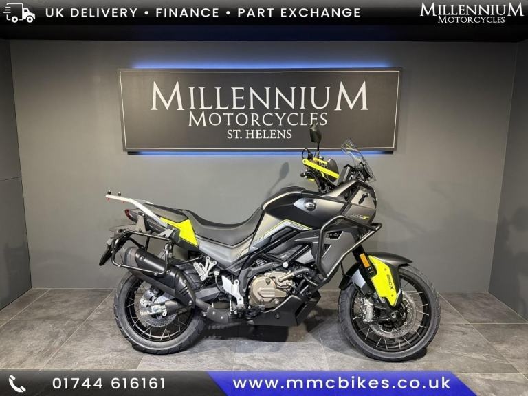 QJ MOTOR SVT 650 X V-TWIN ADVENTURE TOURER WITH FREE 3 PART LUGGAGE