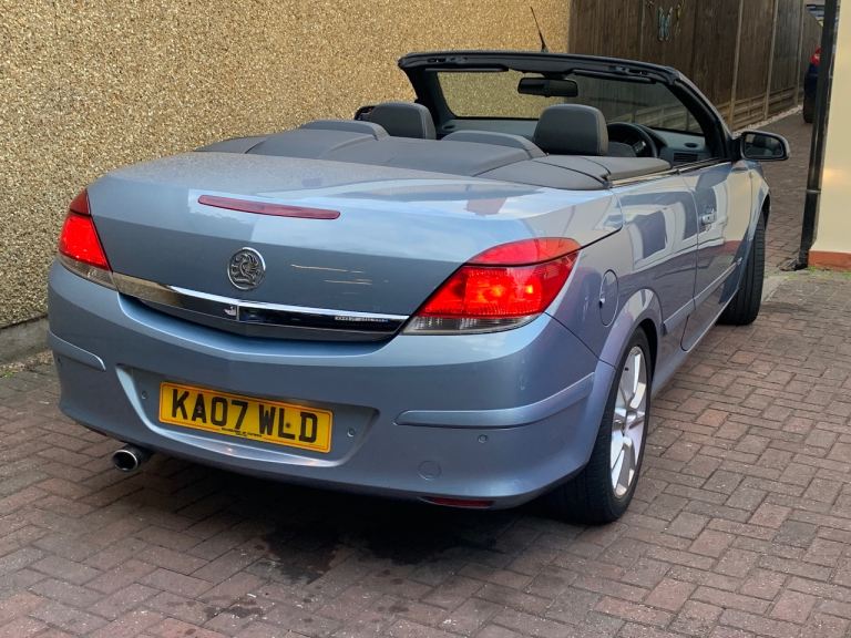 Vauxhall, ASTRA, Convertible, 2007, Manual, 1796 (cc), 3 doors