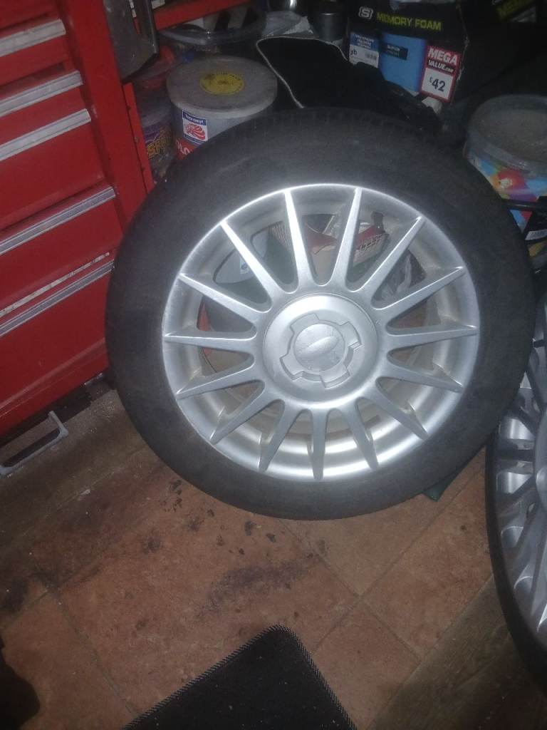 Ford fiesta mk7 alloy wheels