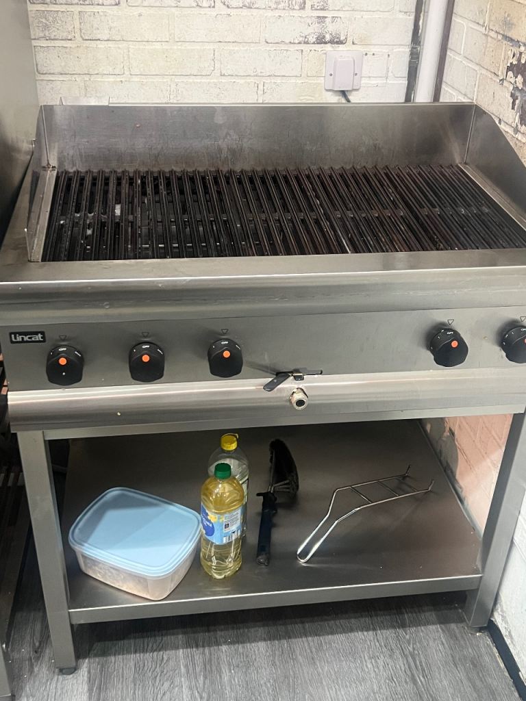 Electric chargrill