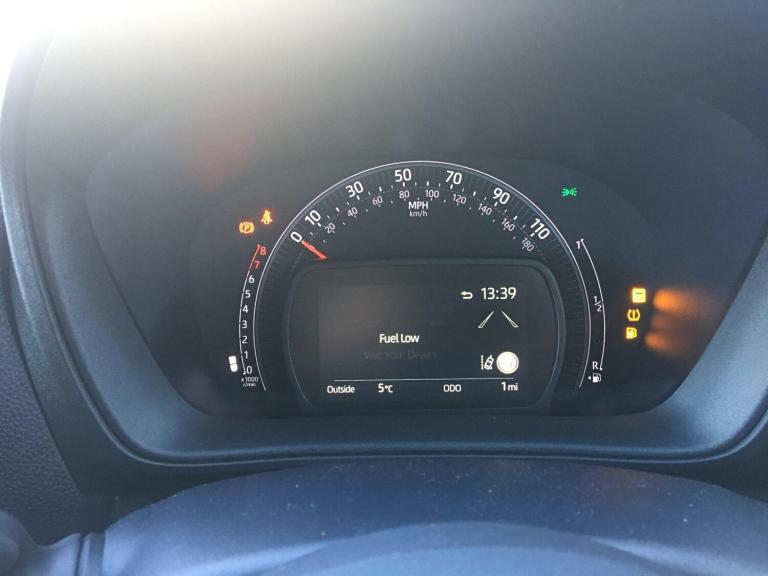 2025 Toyota Aygo X 1.0 VVT-i Edge Hatchback 5dr Petrol Manual Euro 6 (s/s) (72 ps) HATCHBACK Petr...