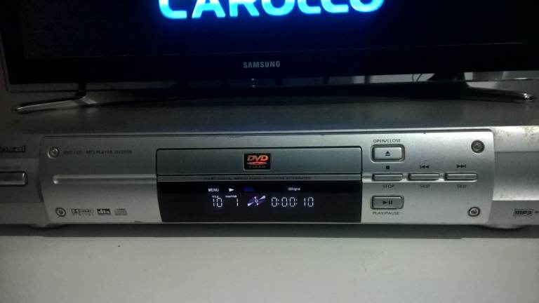 Dansai DVD Player + 20-25 DVDs to watch,
