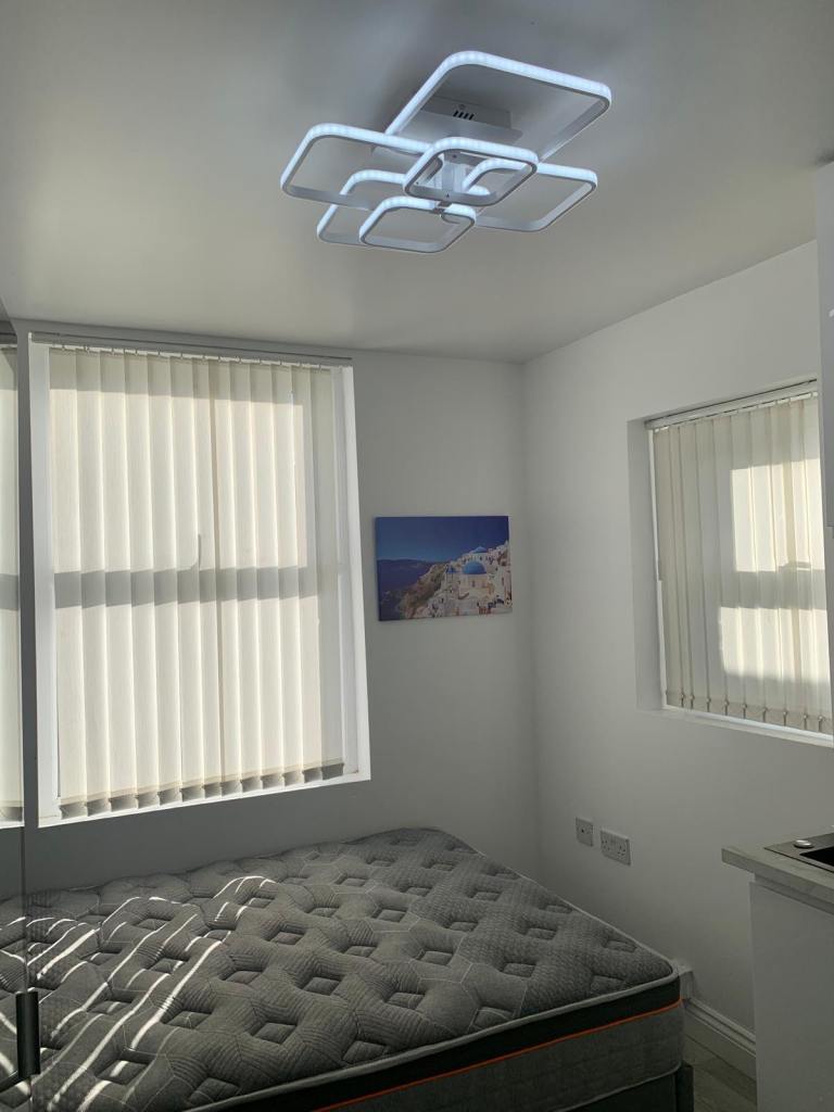 luxury Self-Contained Studio Flats, Most bills Included 
