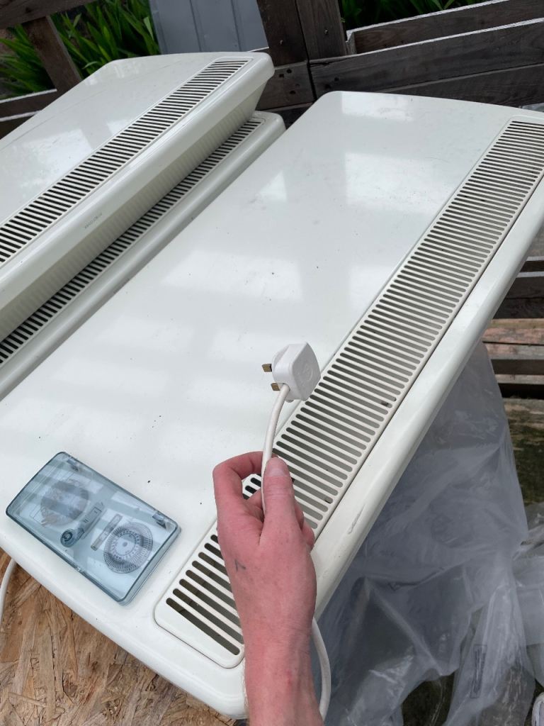 Electric heater 