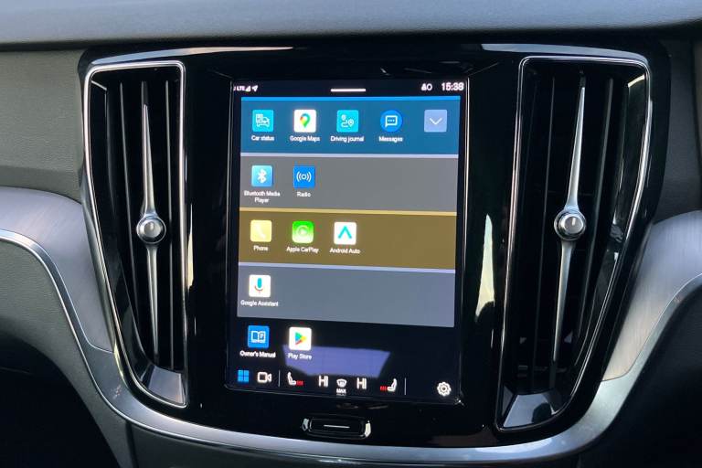 2022 Volvo V60 2.0 B3P Core 5dr Auto [7 speed] Estate PETROL Automatic