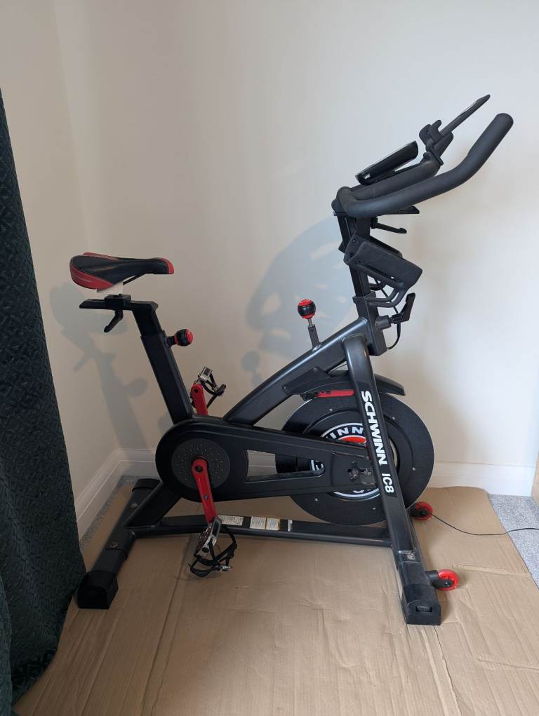 Schwinn IC8 Indoor Cycling Bike – Good Condition