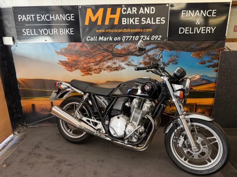 2013 Honda CB 1100 ADE  8300 MILES BLACK RETRO CLASSIC MOTORCYCLE Roadster Petrol Manual