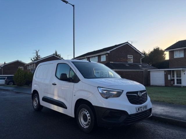 2022 Vauxhall Combo 2000 1.5 Turbo D 100ps H1 Dynamic Van PANEL VAN Diesel Manual