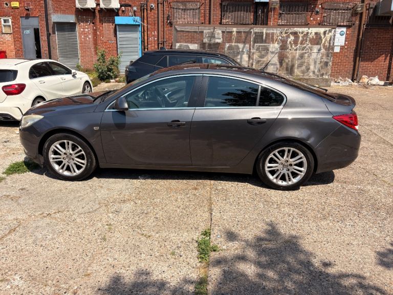 Vauxhall, INSIGNIA, Hatchback, 2010, Manual, 1796 (cc), 5 doors