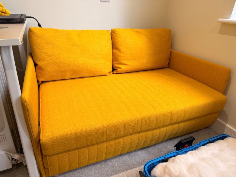 IKEA FRIDHULT Sofa-bed Skiftebo Yellow – As Good As New