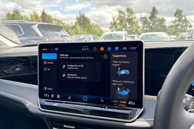 2025 Volkswagen Passat 1.5 eTSI MHEV Elegance DSG Euro 6 (s/s) 5dr Estate Automatic