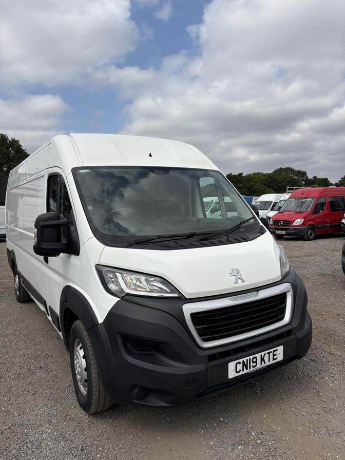 2019 Peugeot Boxer 2.0 BlueHDi H2 Professional Van 130ps PANEL VAN DIESEL Manual