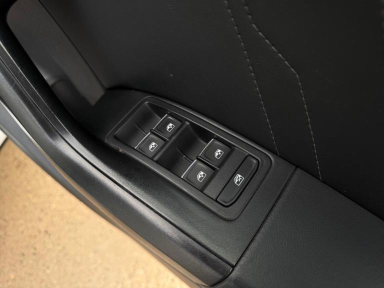 2021 SEAT Ateca 2.0 TDI FR DSG 4Drive Euro 6 (s/s) 5dr HATCHBACK Diesel Automatic