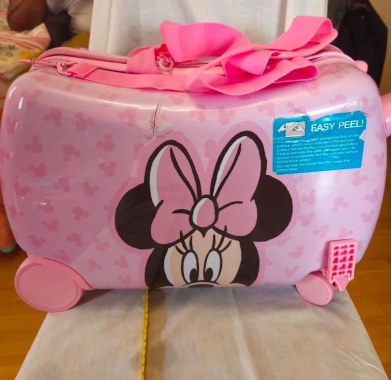 Free Minnie Mouse Kids Ride-On Suitcase 
