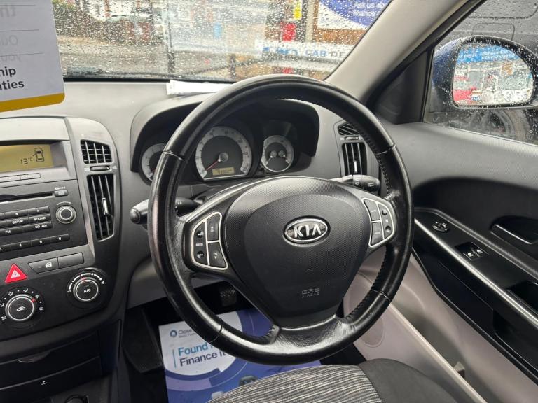 2009 Kia Ceed 1.6 GS Estate 5dr Petrol Manual (154 g/km  120 bhp) Petrol