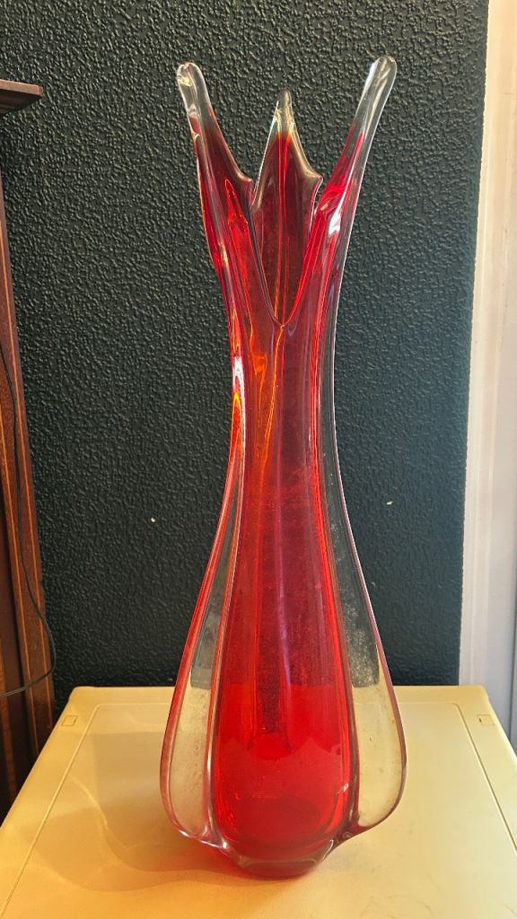 Archimede Seguso Murano Red and Clear Glass Large Scale Vase.