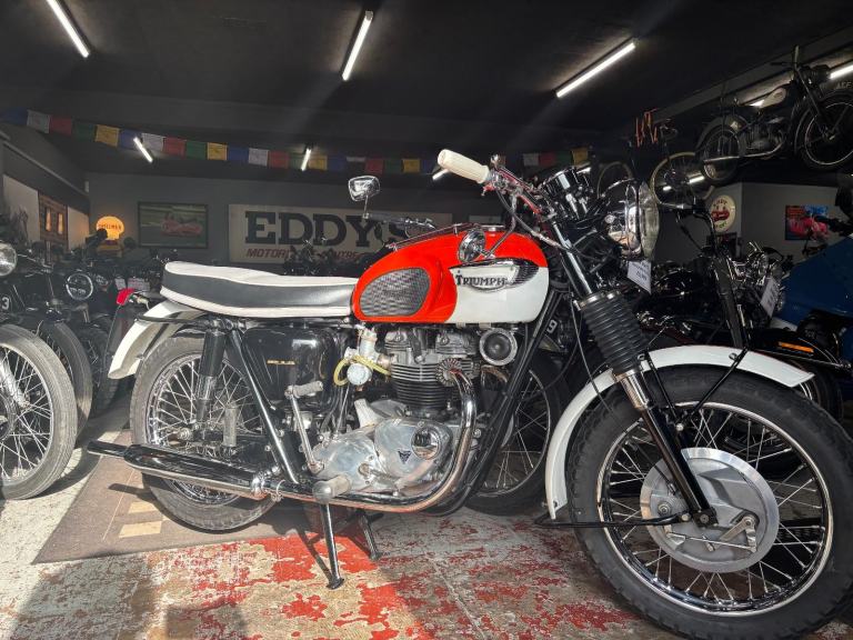 1966 TRIUMPH BONNEVILLE T120 650CC CLASSIC MOTORCYCLE