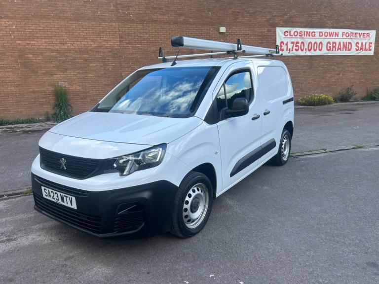 2023 Peugeot Partner 1000 1.5 BlueHDi 100 Professional Premium + Van PANEL VAN DIESEL Manual
