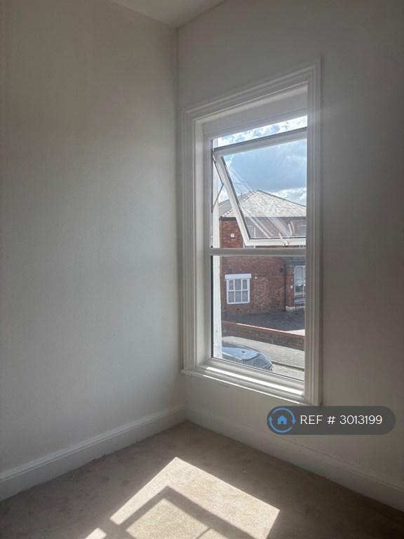 Studio flat in Ashley Road, Southport, PR9 (#3013199)