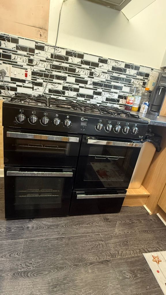 Flavel 7 hob gas cooker 