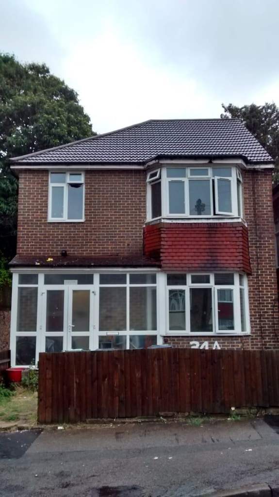 DS 1st FLOOR ONE BEDROOM FLAT 10MIN HITHER GREEN BRITISH RAIL THEN 20 MIN LONDN BRIDGE CITY  