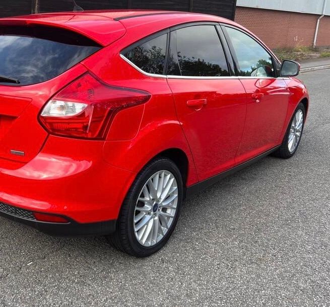 2013- LOW INSURANCE- FORD FOCUS 1.0 ZETEC £20 TAX - MOT- FEB 2027 like vauxhall astra renault megane