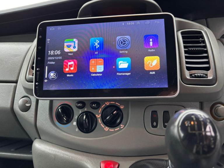 Vauxhall vivaro 2 berth camper 5 seats and 5 belts in good condition 