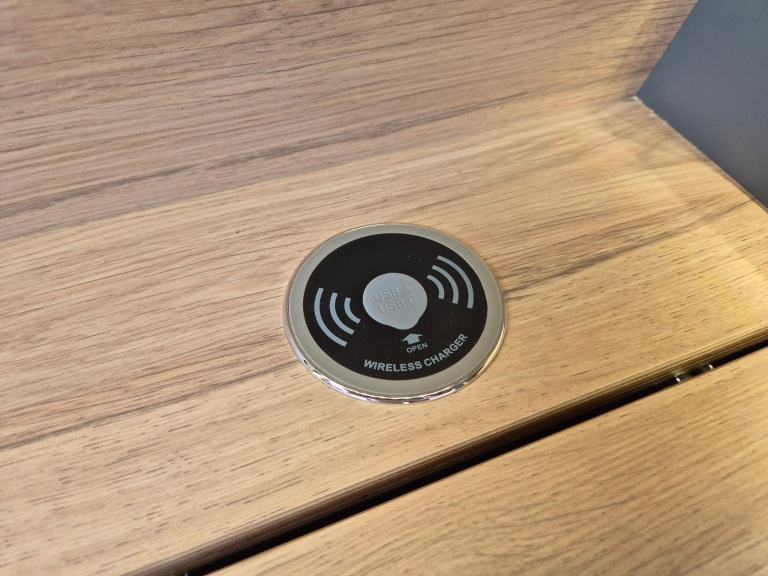 Ford Transit Custom Limited SPEEDS EDITION Camper 130ps 4Berth, HIGH SPEC