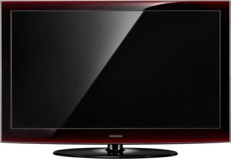 Samsung 52 inches HD TV with Remote Control. In good condition.
