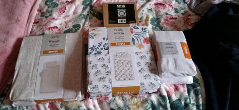 New Single Bed Duvet Set and New Single Bed Full sheet set New Valance