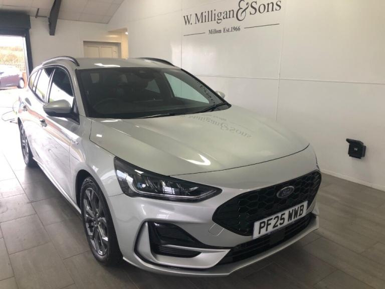  Ford Focus 1.0 EcoBoost Hybrid mHEV ST-Line 5dr Petrol