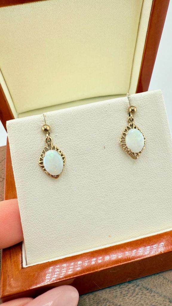 Extremely Fine 9ct Gold Natural Opal Vintage Drop Earrings 