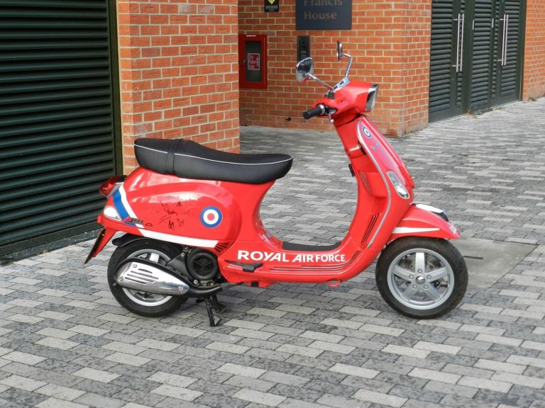 Piaggio Vespa S 125 Red Arrows Special Edition