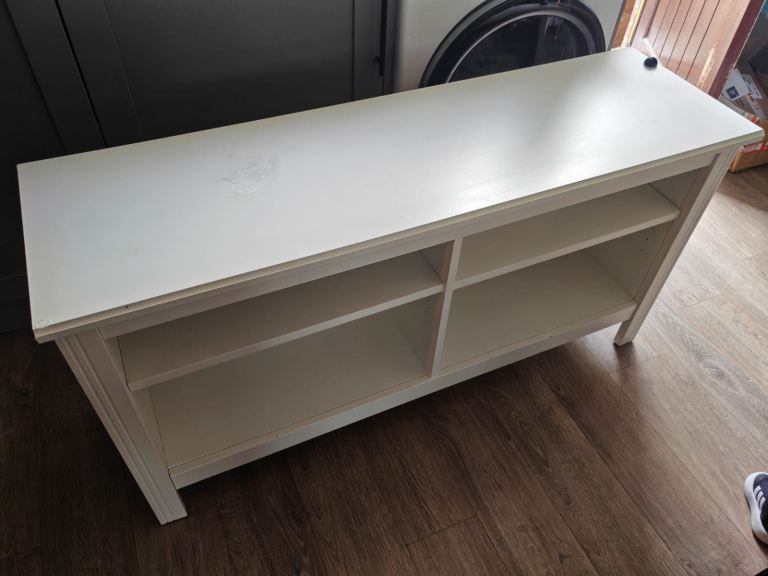 White Wooden TV Unit with Shelves – Good Condition