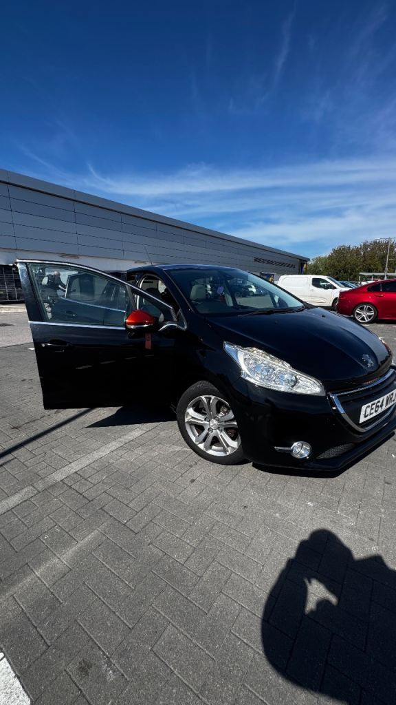 Peugeot, 208, Hatchback, 2014, Manual, 1199 (cc), 5 doors