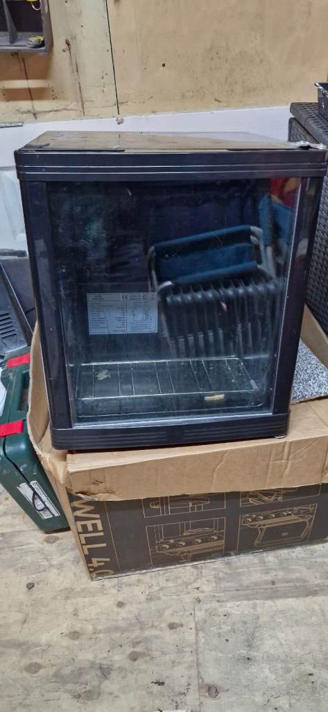 Wine cooler currys essentials