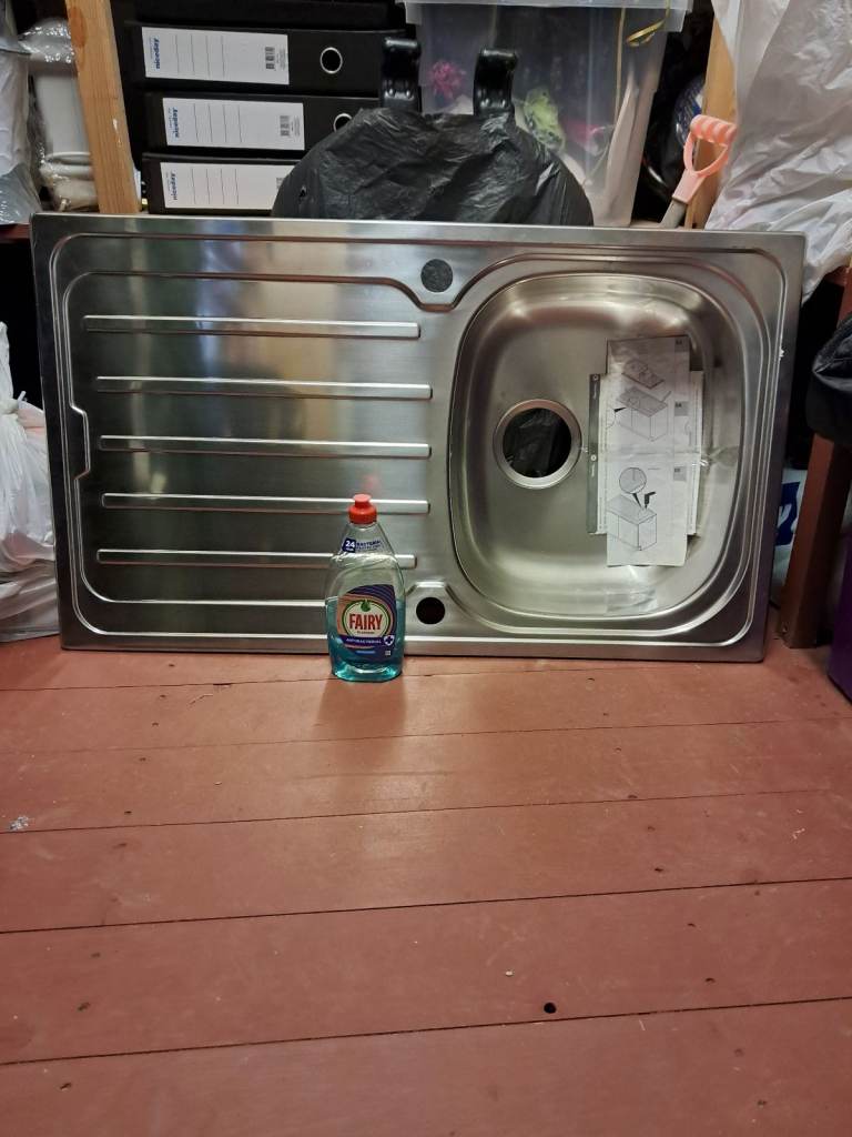 CAMPER WATER TANK OR WASTE TANK NEW 50L WITH WHEELS. MUCH MORE ALSO