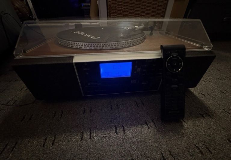 Neostar TCDR-30C Turntable, CD Player, Tape Deck, Radio, MP3 USB Bluetooth 