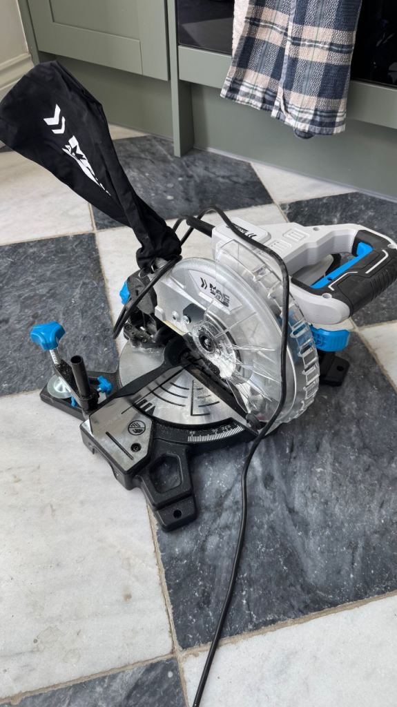 Macallister Mitre saw