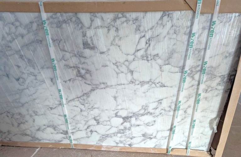Wren Kitchen Worktops Countertops and TekWall/Splashback in Vermont - priced to Clear.
