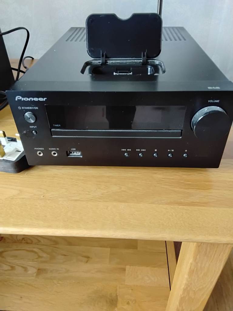 Pioneer Hi-Fi Stereo System - Black, Good Condition